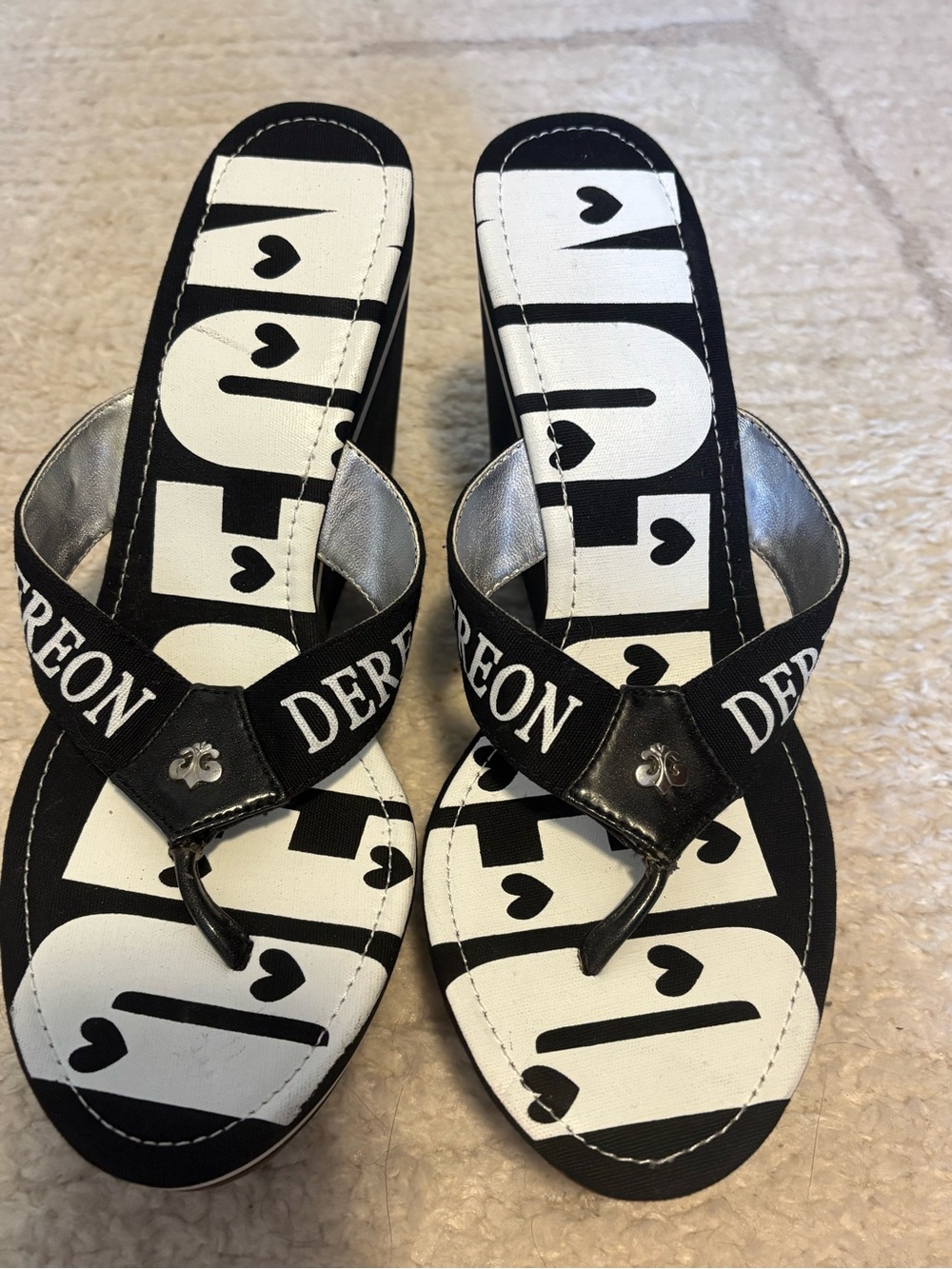 Y2K Beyoncé Dereon Black Platform Wedge Thong Sandals Rare Vintage Shoe - Picture 8 of 11